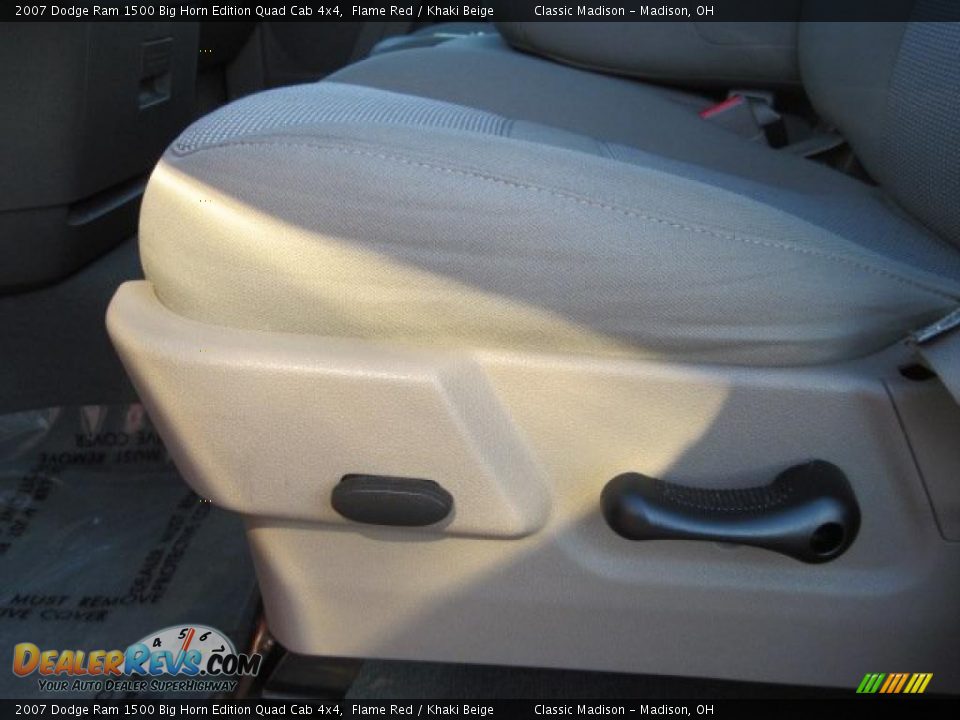 2007 Dodge Ram 1500 Big Horn Edition Quad Cab 4x4 Flame Red / Khaki Beige Photo #13