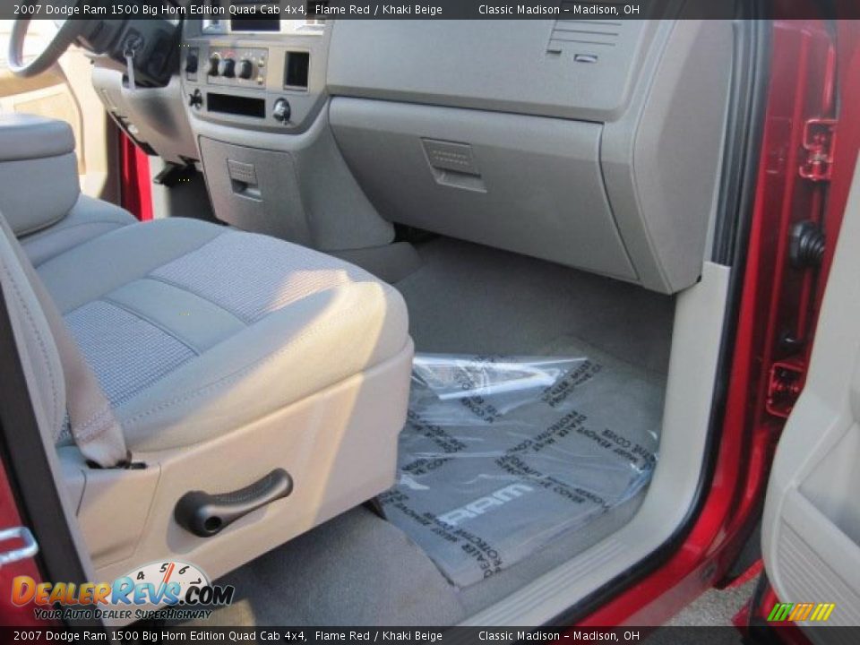 2007 Dodge Ram 1500 Big Horn Edition Quad Cab 4x4 Flame Red / Khaki Beige Photo #20