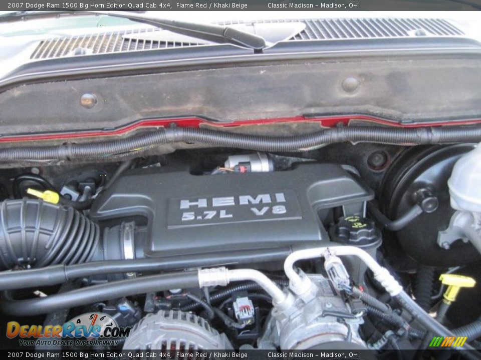 2007 Dodge Ram 1500 Big Horn Edition Quad Cab 4x4 Flame Red / Khaki Beige Photo #33