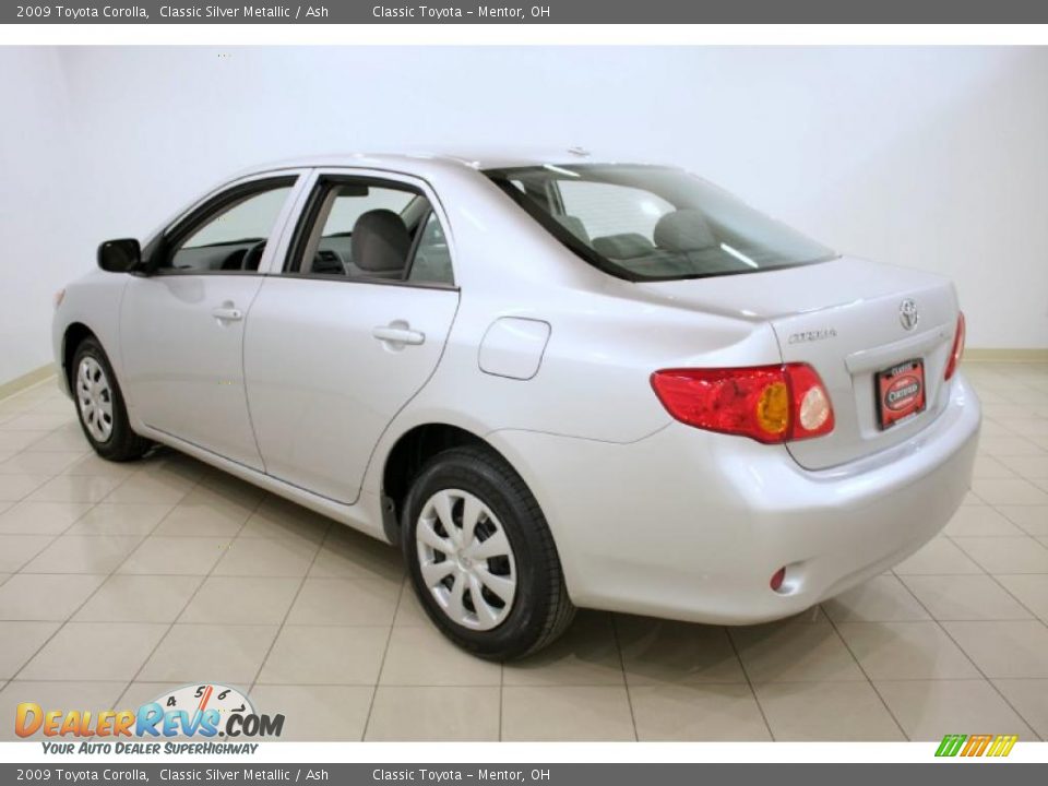 2009 Toyota Corolla Classic Silver Metallic / Ash Photo #5