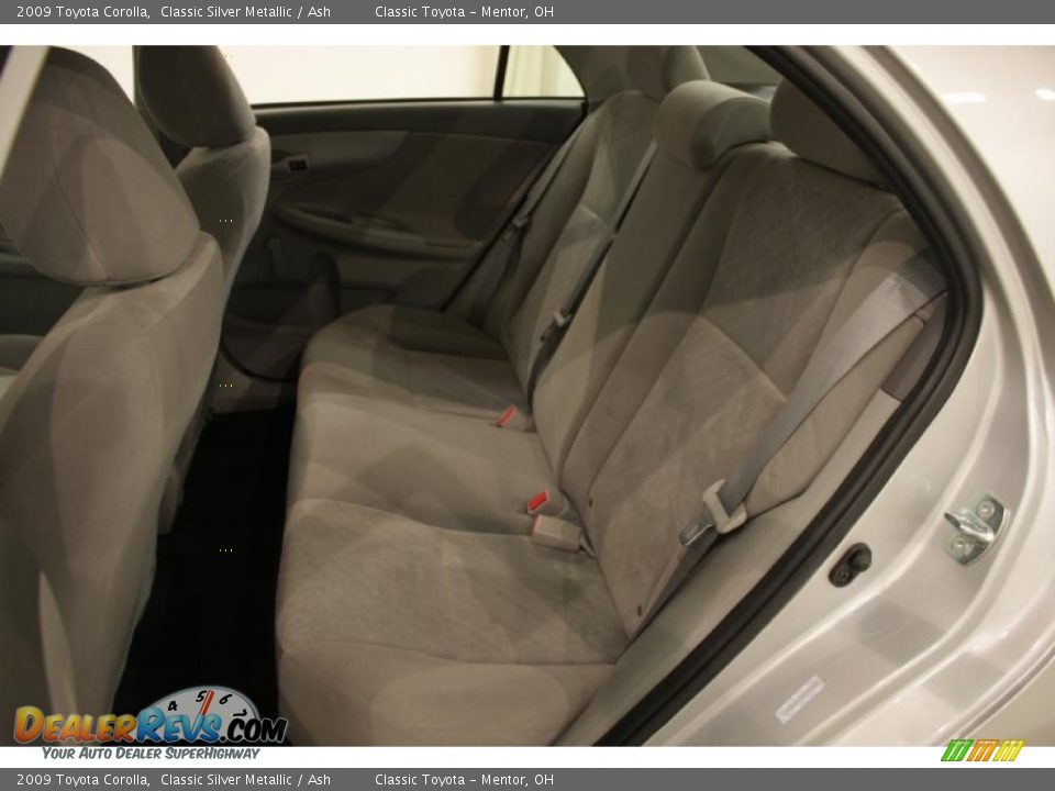 2009 Toyota Corolla Classic Silver Metallic / Ash Photo #18