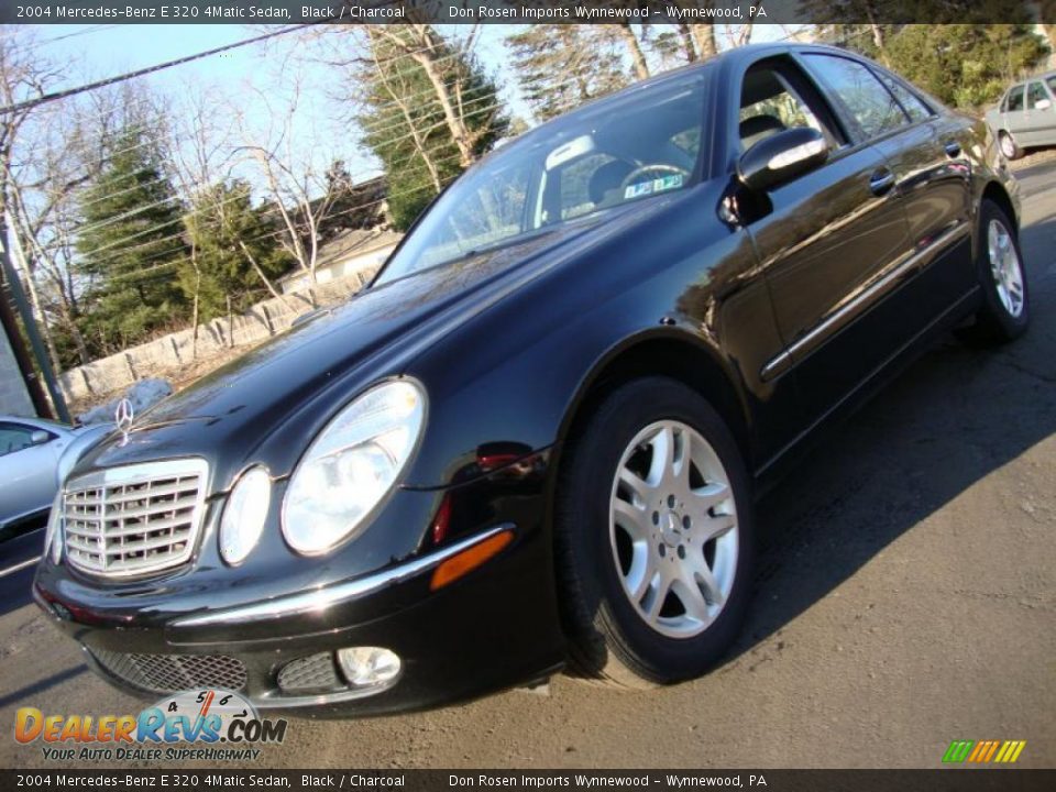 2004 Mercedes-Benz E 320 4Matic Sedan Black / Charcoal Photo #1