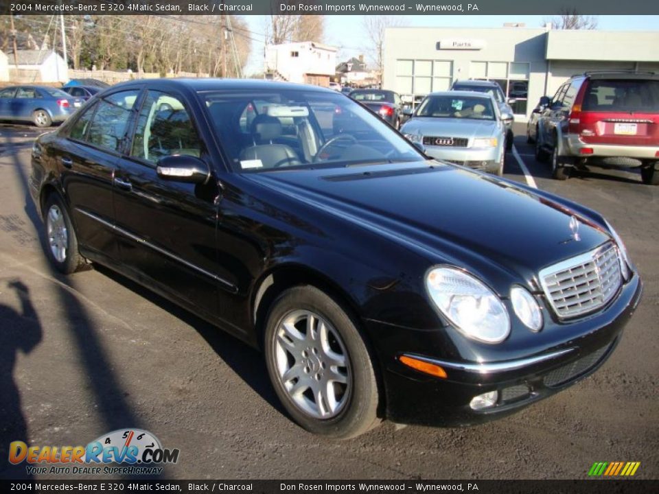 2004 Mercedes-Benz E 320 4Matic Sedan Black / Charcoal Photo #4