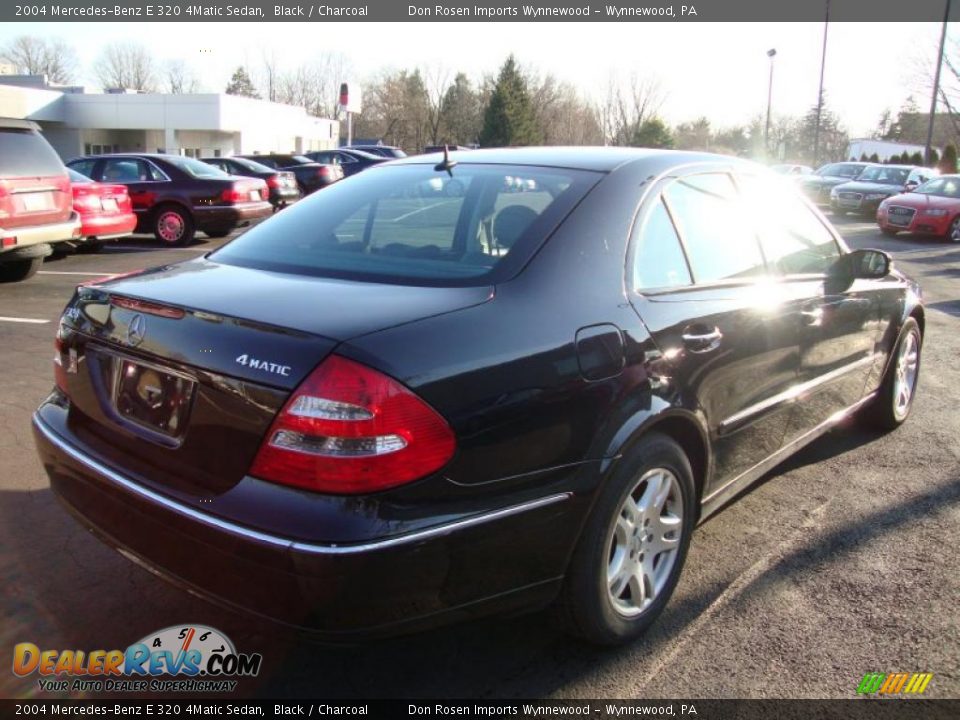 2004 Mercedes-Benz E 320 4Matic Sedan Black / Charcoal Photo #7