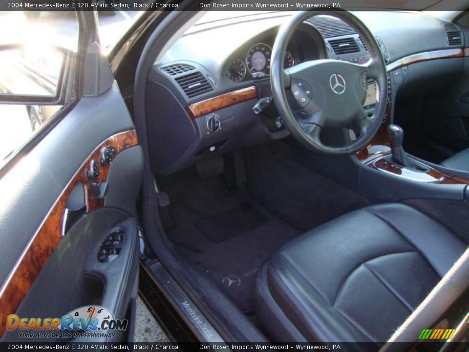 2004 Mercedes-Benz E 320 4Matic Sedan Black / Charcoal Photo #12