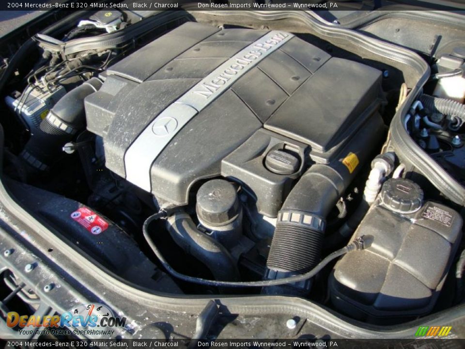 2004 Mercedes-Benz E 320 4Matic Sedan Black / Charcoal Photo #34