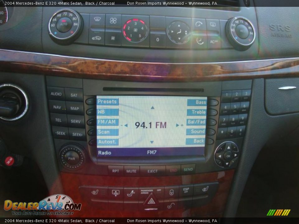2004 Mercedes-Benz E 320 4Matic Sedan Black / Charcoal Photo #36