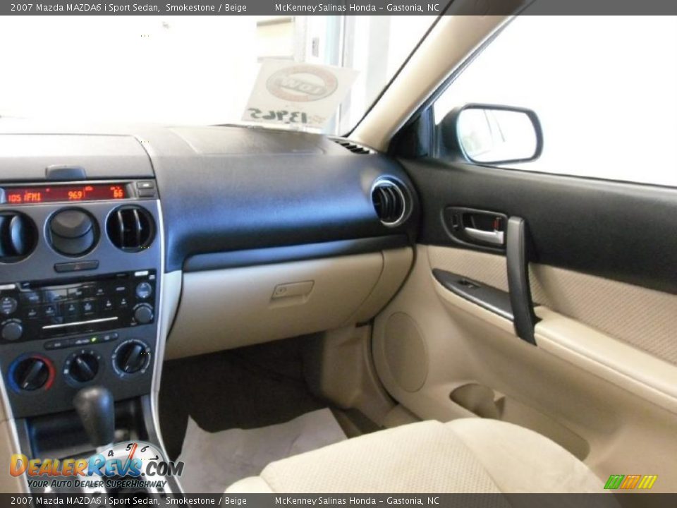 2007 Mazda MAZDA6 i Sport Sedan Smokestone / Beige Photo #16
