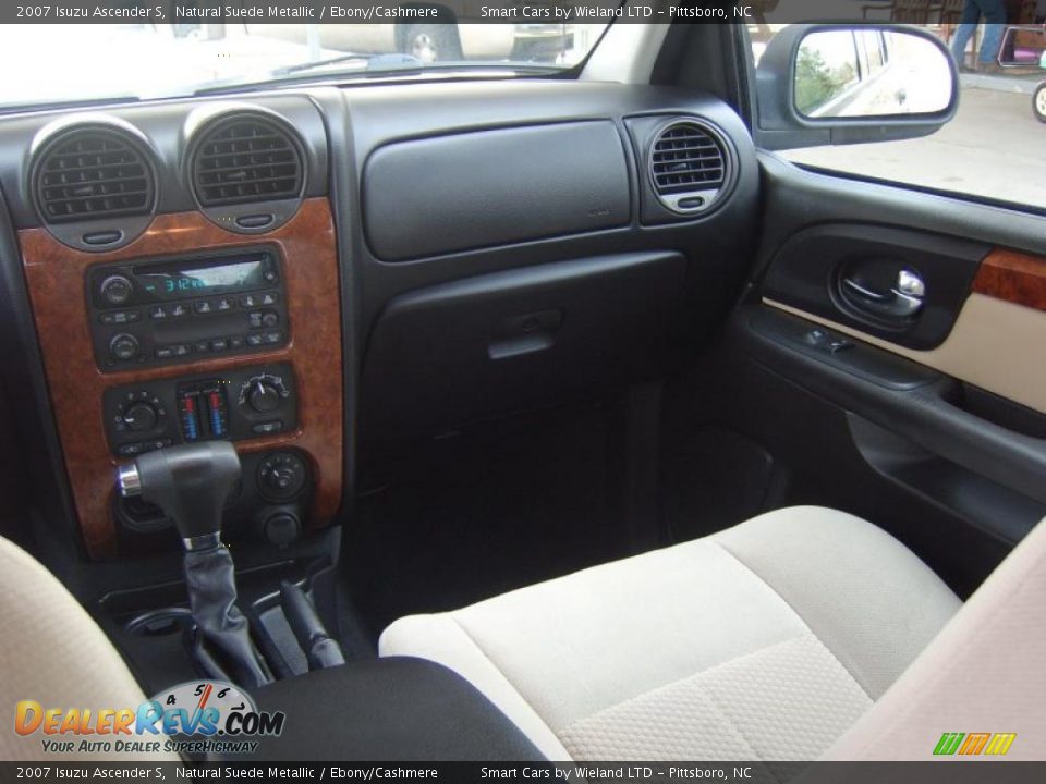 2007 Isuzu Ascender S Natural Suede Metallic / Ebony/Cashmere Photo #14