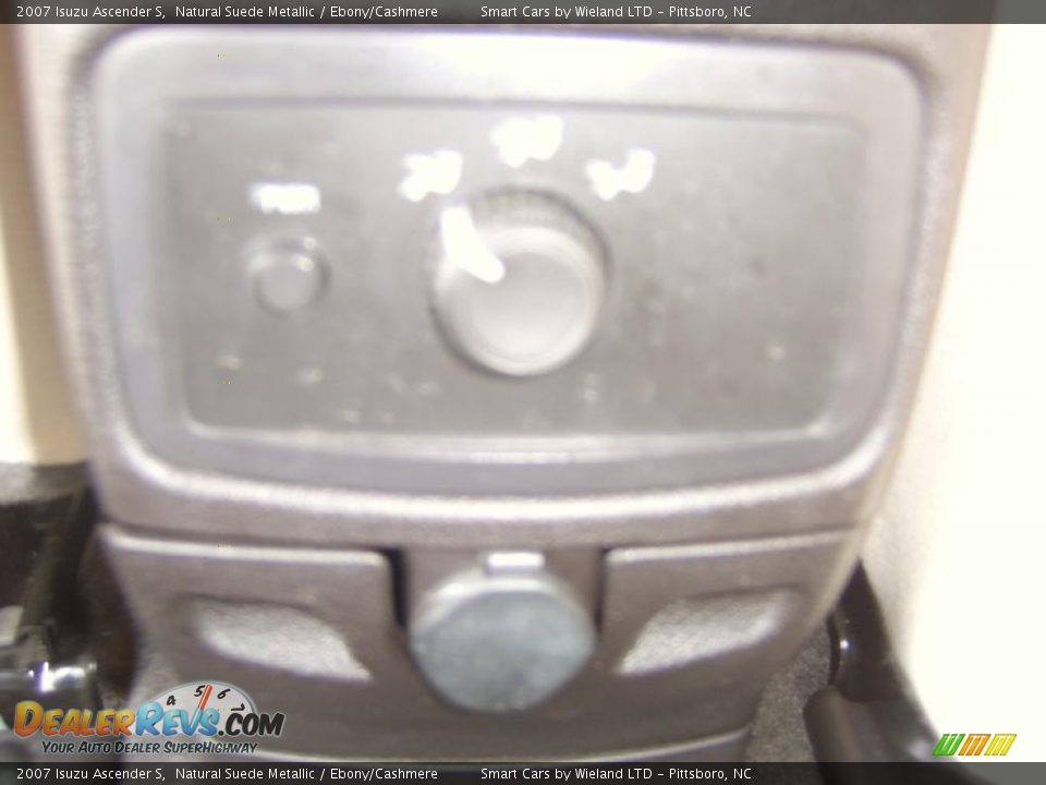 2007 Isuzu Ascender S Natural Suede Metallic / Ebony/Cashmere Photo #15