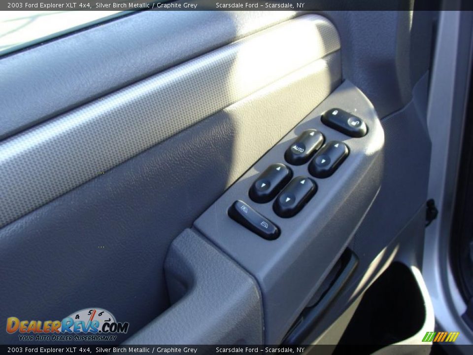 2003 Ford Explorer XLT 4x4 Silver Birch Metallic / Graphite Grey Photo #10