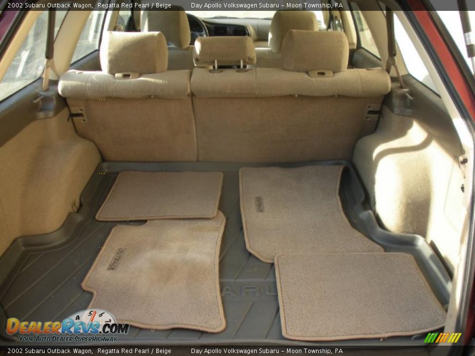 2002 Subaru Outback Wagon Regatta Red Pearl / Beige Photo #17