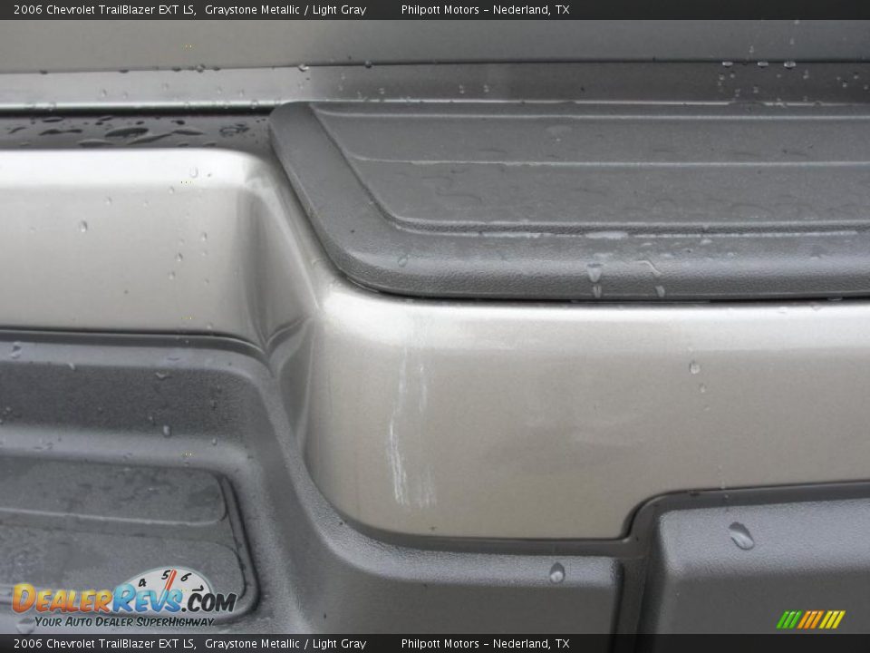 2006 Chevrolet TrailBlazer EXT LS Graystone Metallic / Light Gray Photo #20