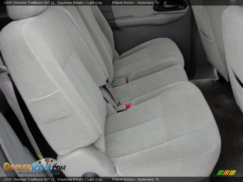 2006 Chevrolet TrailBlazer EXT LS Graystone Metallic / Light Gray Photo #28