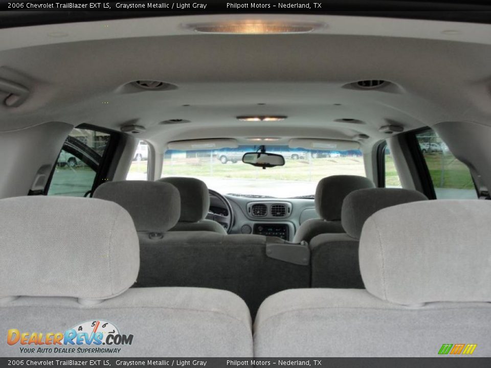 2006 Chevrolet TrailBlazer EXT LS Graystone Metallic / Light Gray Photo #32