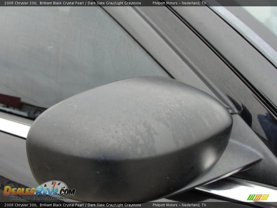 2006 Chrysler 300 Brilliant Black Crystal Pearl / Dark Slate Gray/Light Graystone Photo #17