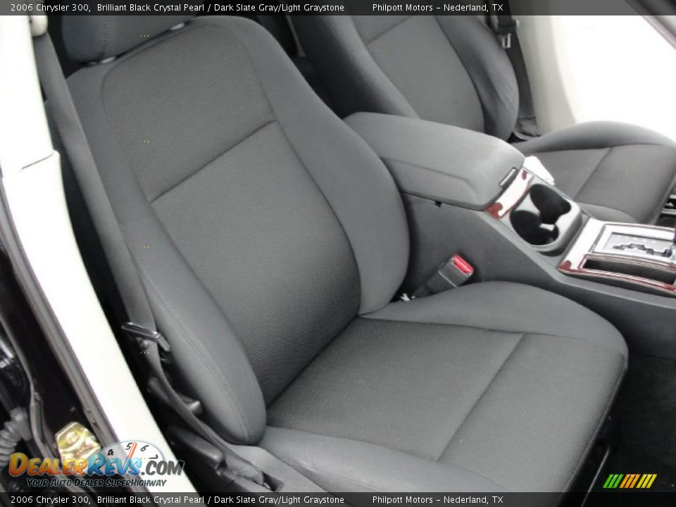2006 Chrysler 300 Brilliant Black Crystal Pearl / Dark Slate Gray/Light Graystone Photo #27