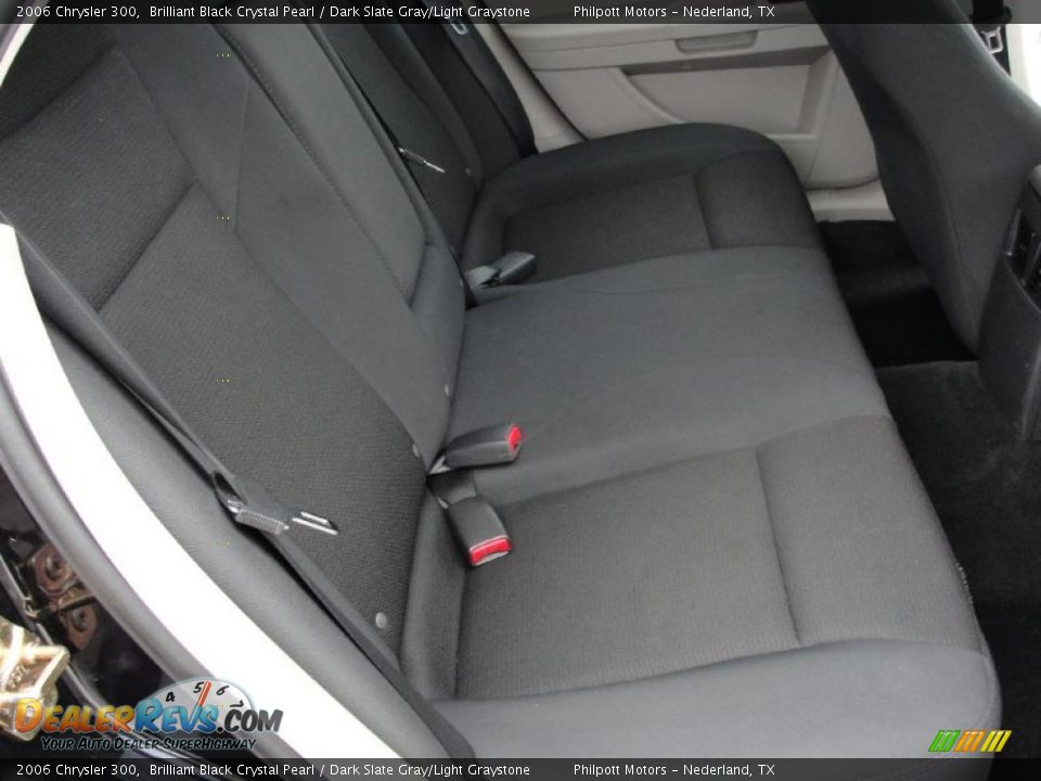 2006 Chrysler 300 Brilliant Black Crystal Pearl / Dark Slate Gray/Light Graystone Photo #29