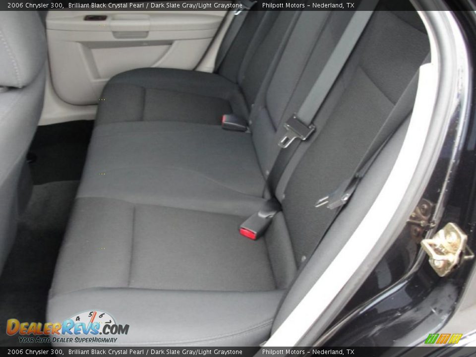 2006 Chrysler 300 Brilliant Black Crystal Pearl / Dark Slate Gray/Light Graystone Photo #32