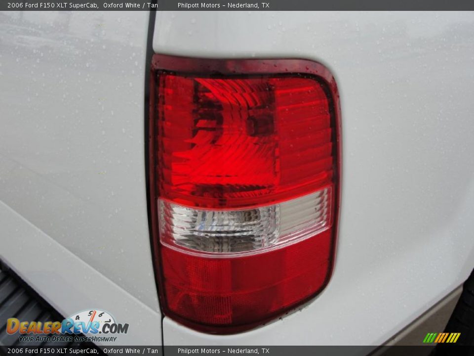 2006 Ford F150 XLT SuperCab Oxford White / Tan Photo #22