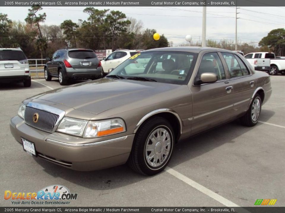 2005 Mercury Grand Marquis GS Arizona Beige Metallic / Medium Parchment Photo #1