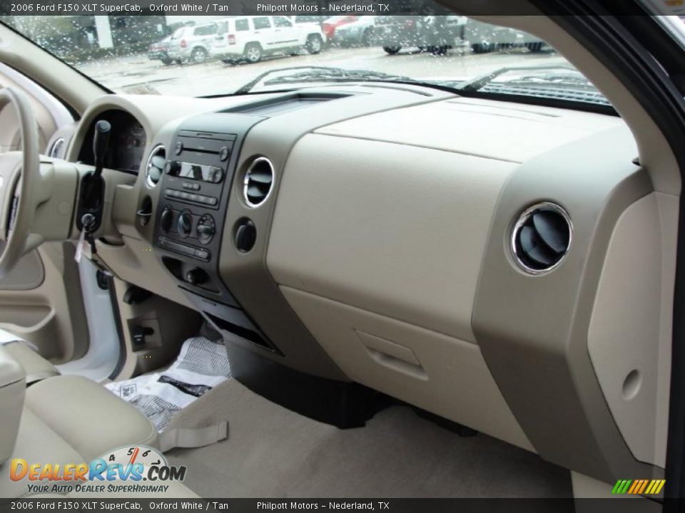 2006 Ford F150 XLT SuperCab Oxford White / Tan Photo #29