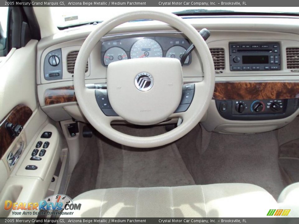 2005 Mercury Grand Marquis GS Arizona Beige Metallic / Medium Parchment Photo #6