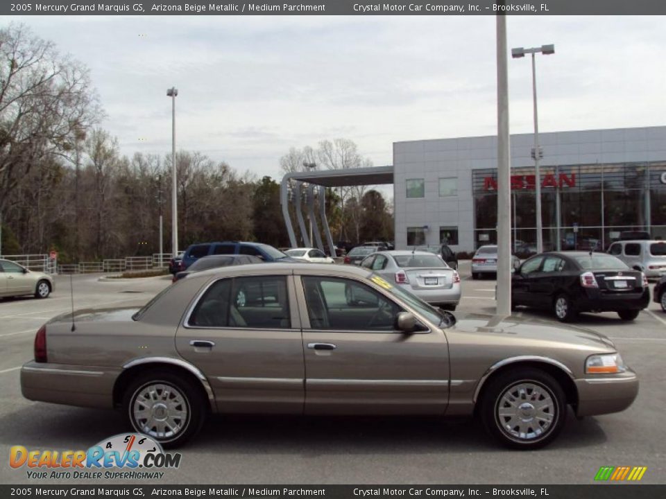 2005 Mercury Grand Marquis GS Arizona Beige Metallic / Medium Parchment Photo #9