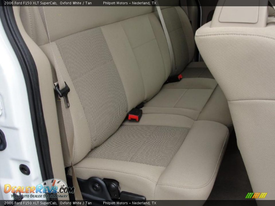 2006 Ford F150 XLT SuperCab Oxford White / Tan Photo #32