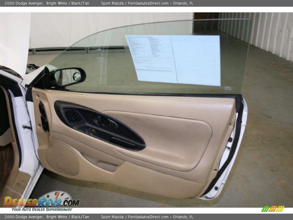 2000 Dodge Avenger Bright White / Black/Tan Photo #16
