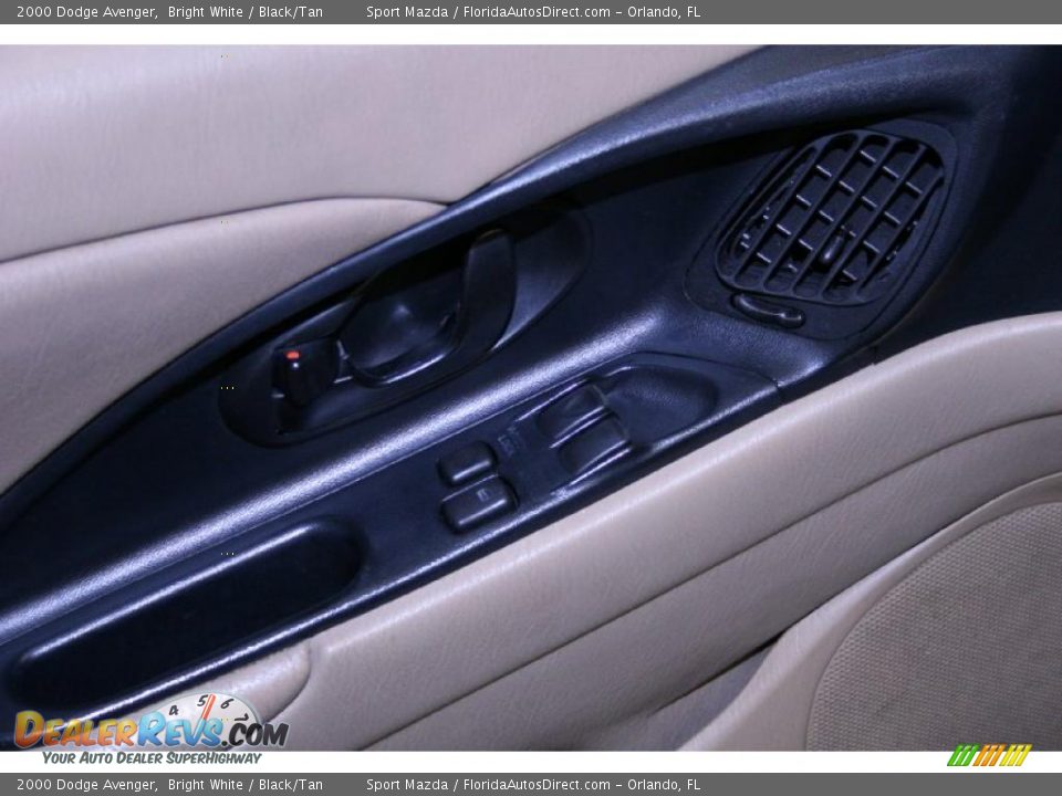 2000 Dodge Avenger Bright White / Black/Tan Photo #19