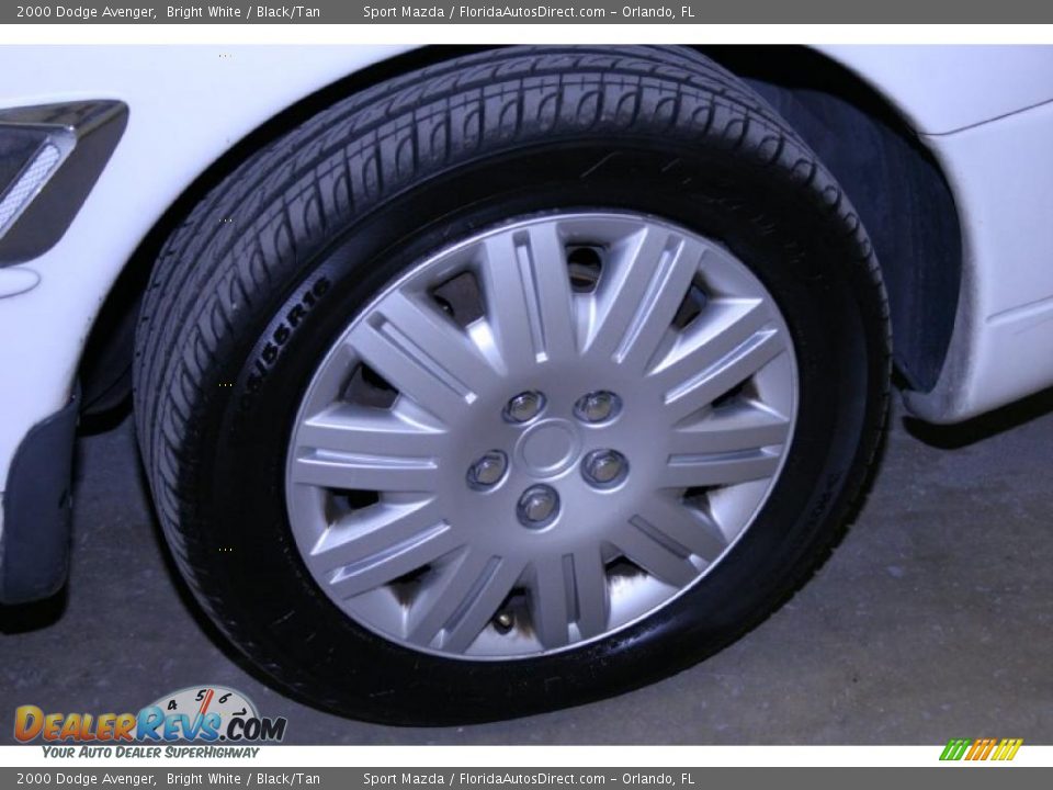 2000 Dodge Avenger Bright White / Black/Tan Photo #23