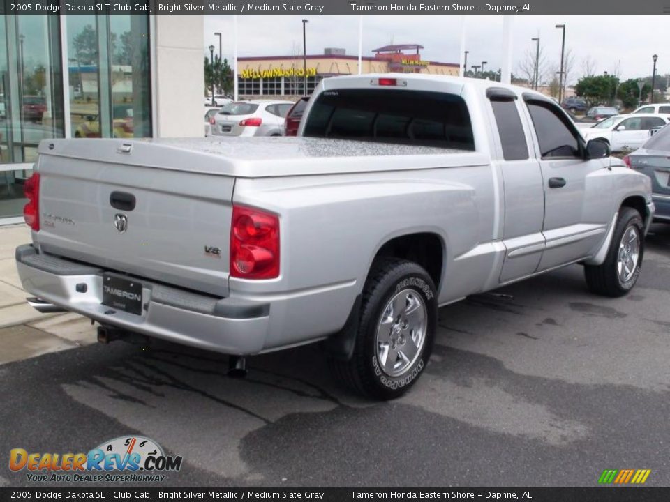 2005 Dodge Dakota SLT Club Cab Bright Silver Metallic / Medium Slate Gray Photo #4