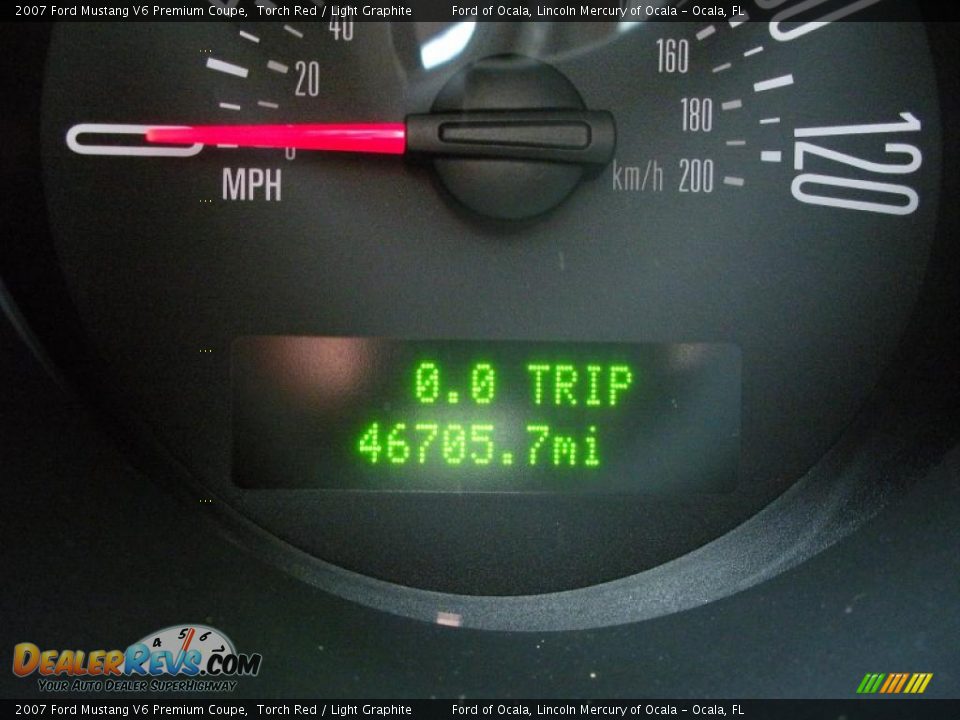 2007 Ford Mustang V6 Premium Coupe Torch Red / Light Graphite Photo #20