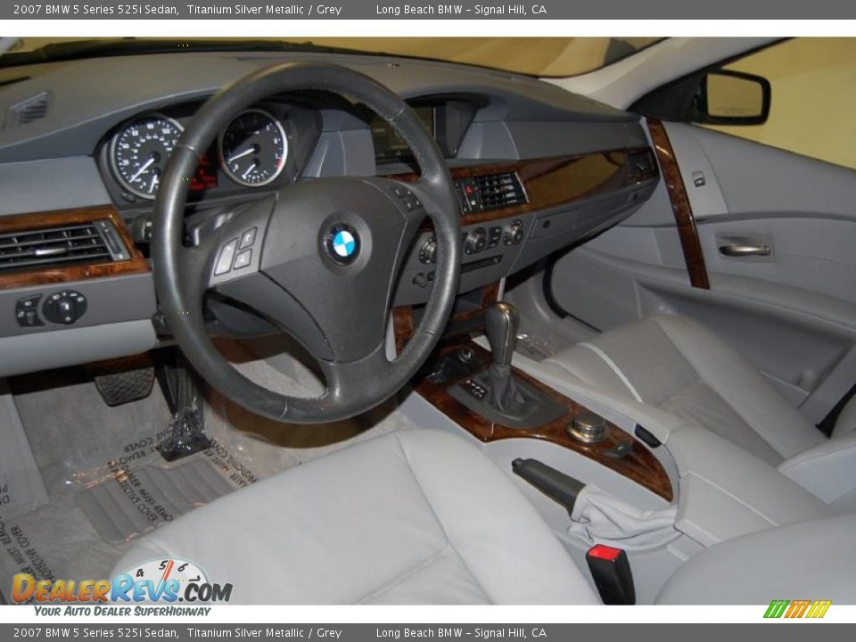 2007 BMW 5 Series 525i Sedan Titanium Silver Metallic / Grey Photo #17