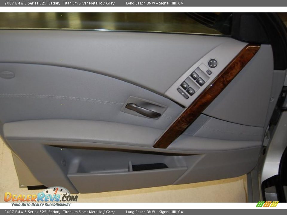 2007 BMW 5 Series 525i Sedan Titanium Silver Metallic / Grey Photo #21