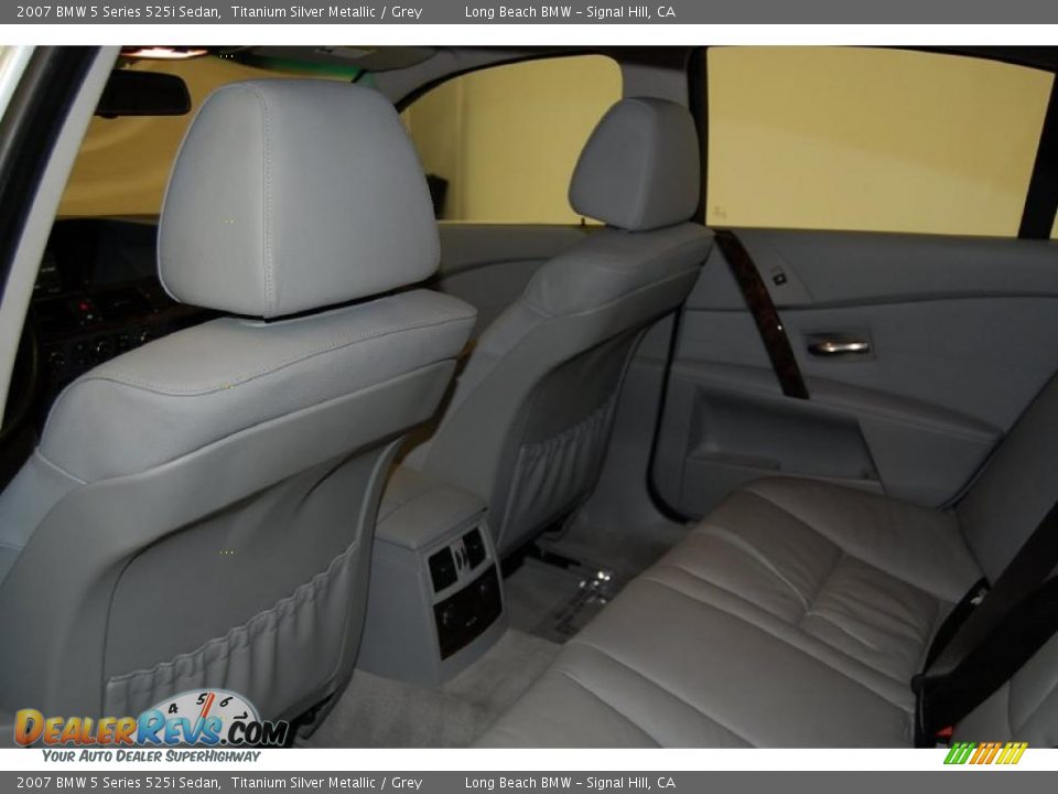 2007 BMW 5 Series 525i Sedan Titanium Silver Metallic / Grey Photo #23
