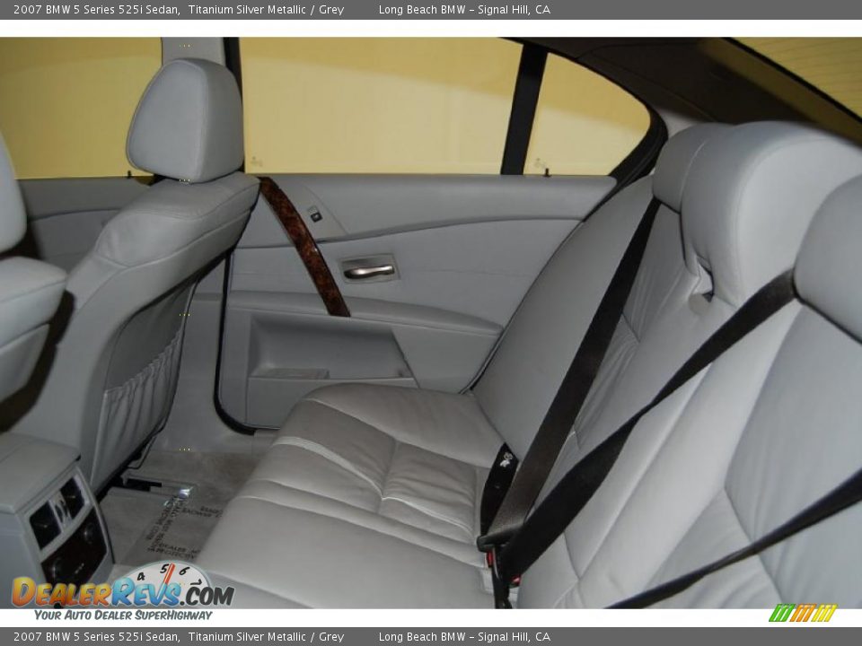 2007 BMW 5 Series 525i Sedan Titanium Silver Metallic / Grey Photo #24