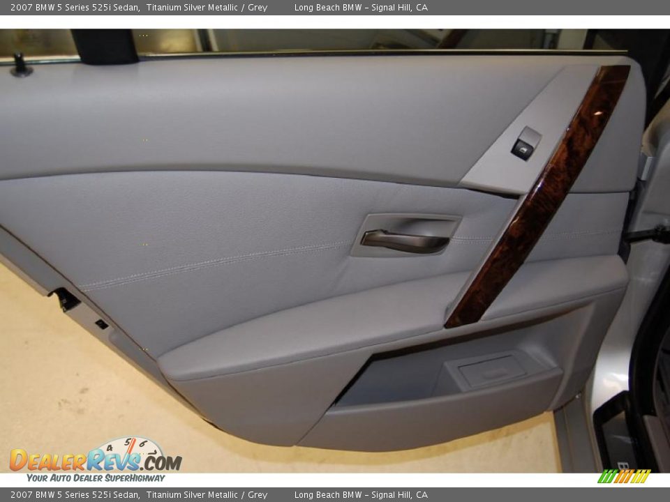2007 BMW 5 Series 525i Sedan Titanium Silver Metallic / Grey Photo #27