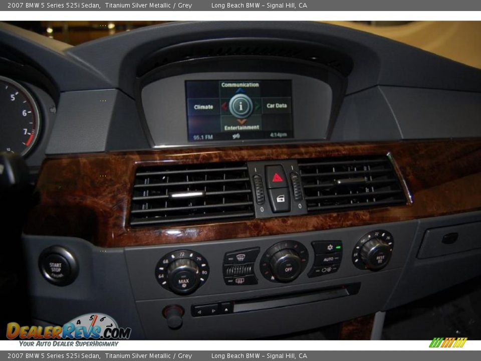 2007 BMW 5 Series 525i Sedan Titanium Silver Metallic / Grey Photo #33