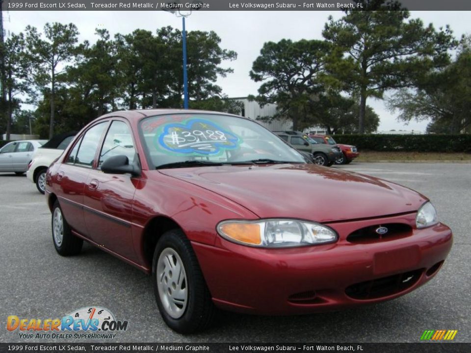 1999 Ford Escort LX Sedan Toreador Red Metallic / Medium Graphite Photo #7