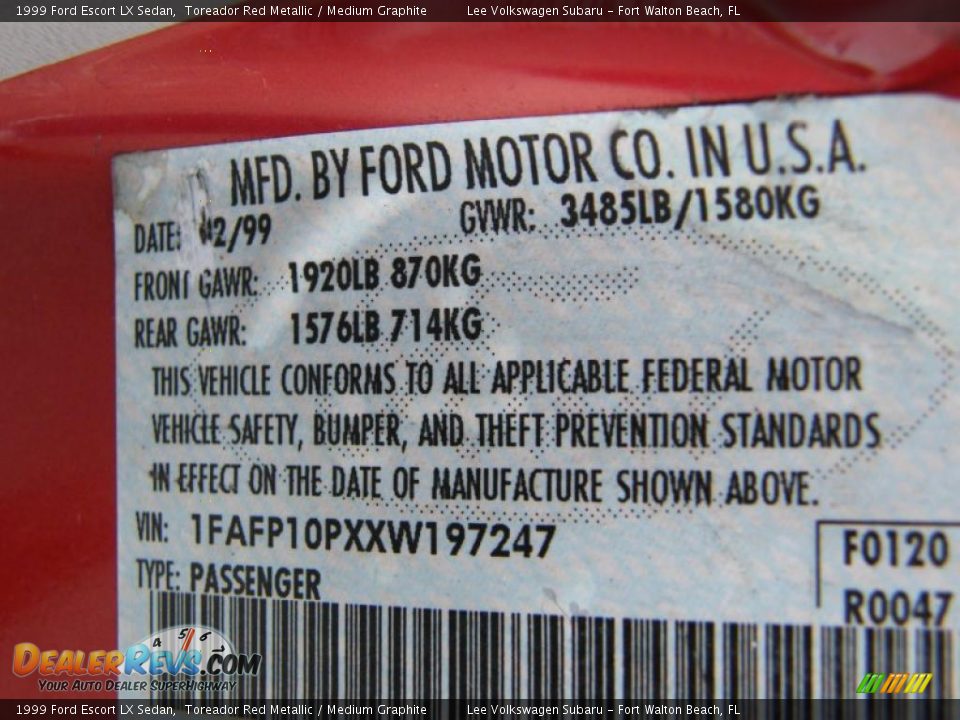 1999 Ford Escort LX Sedan Toreador Red Metallic / Medium Graphite Photo #30