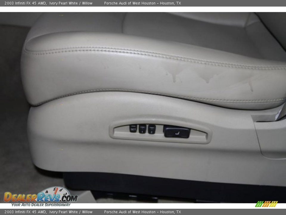 2003 Infiniti FX 45 AWD Ivory Pearl White / Willow Photo #19