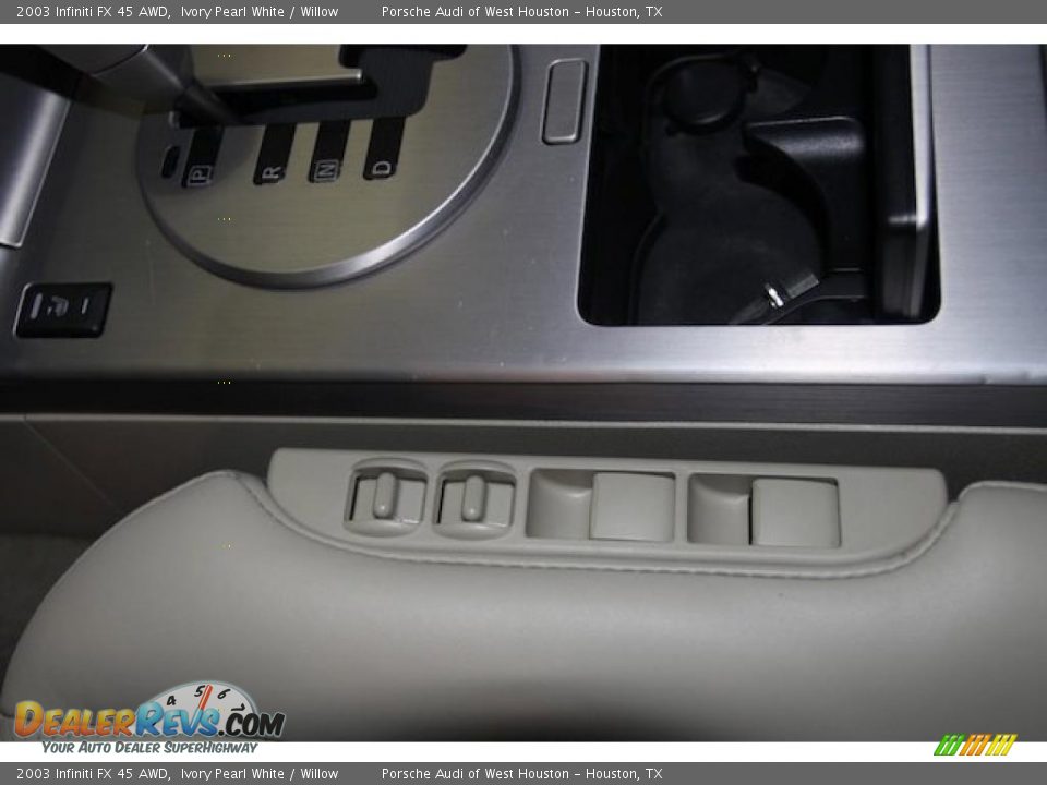 2003 Infiniti FX 45 AWD Ivory Pearl White / Willow Photo #29