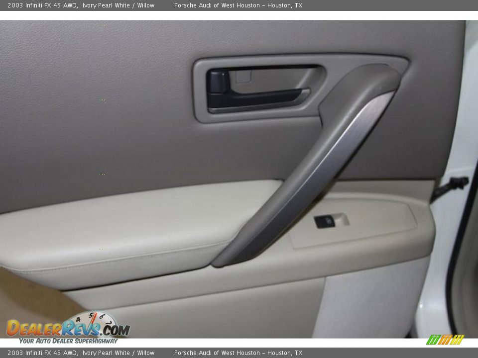 2003 Infiniti FX 45 AWD Ivory Pearl White / Willow Photo #30