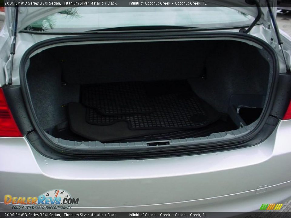 2006 BMW 3 Series 330i Sedan Titanium Silver Metallic / Black Photo #5