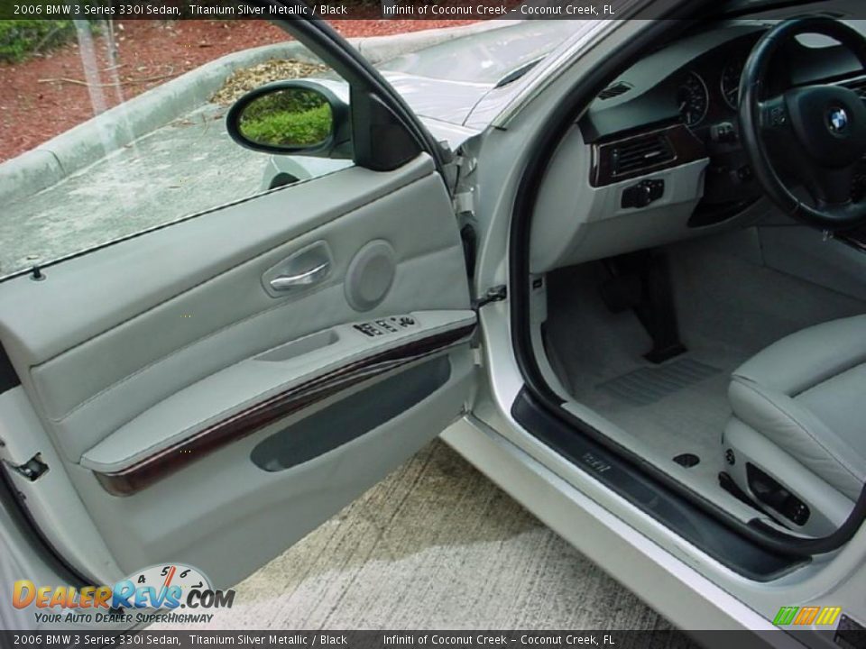 2006 BMW 3 Series 330i Sedan Titanium Silver Metallic / Black Photo #13