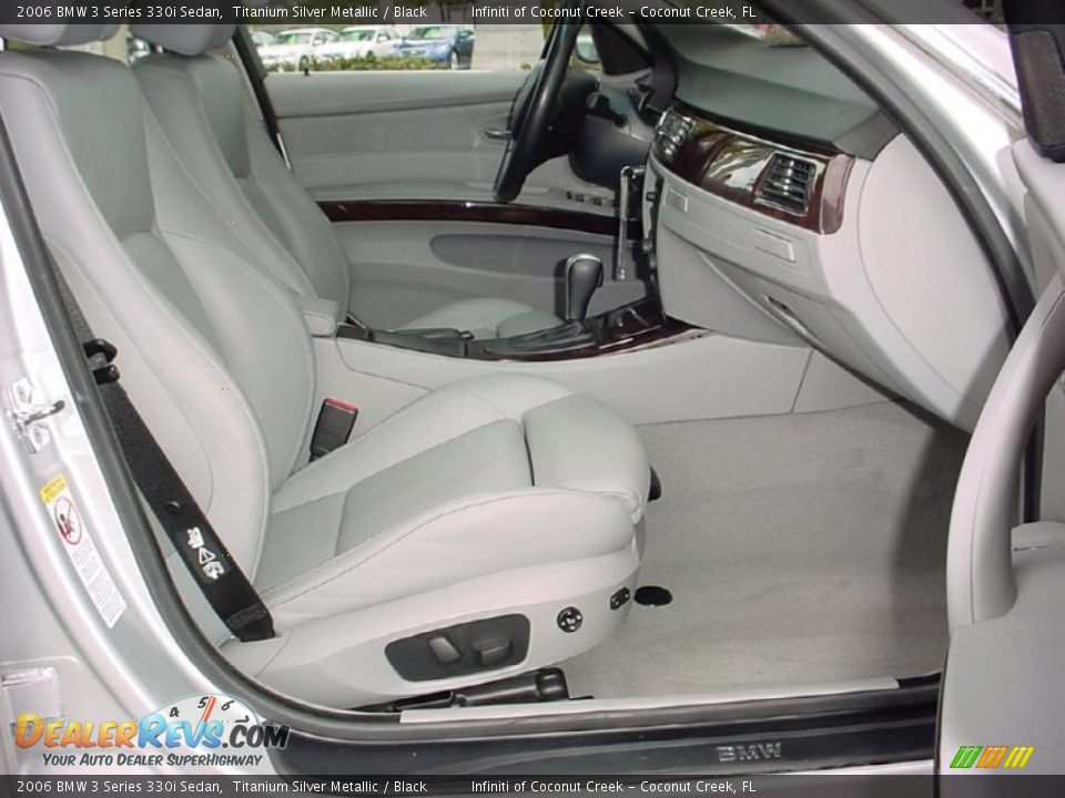 2006 BMW 3 Series 330i Sedan Titanium Silver Metallic / Black Photo #16