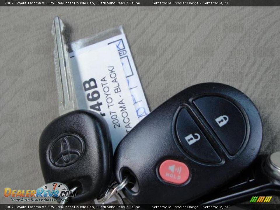 2007 Toyota Tacoma V6 SR5 PreRunner Double Cab Black Sand Pearl / Taupe Photo #18