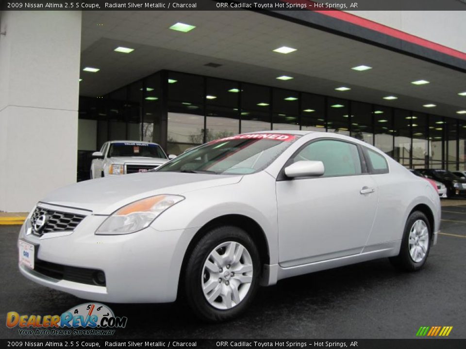 2009 Nissan Altima 2.5 S Coupe Radiant Silver Metallic / Charcoal Photo #1